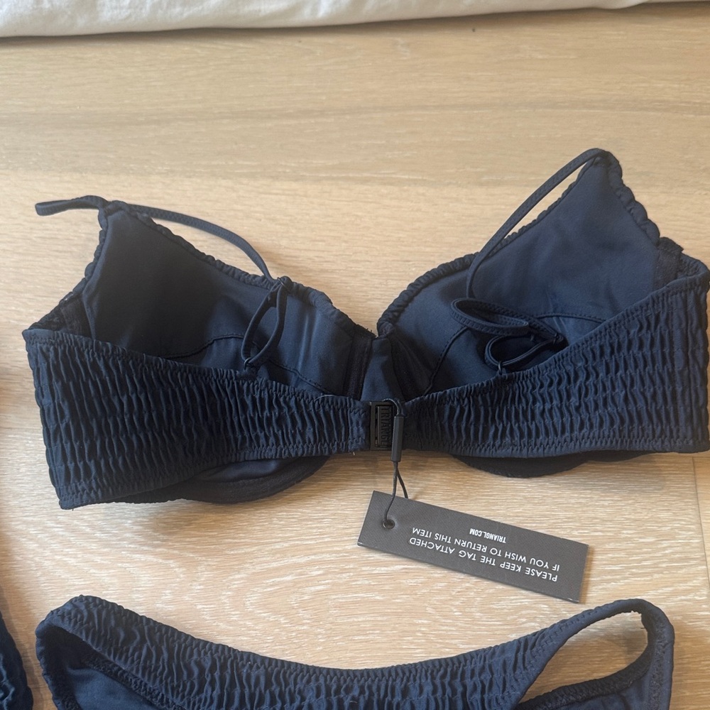 Triangl Swimwear Black Textured Bikini Small+ Top/ XS Bottom - Picture 4 of 5